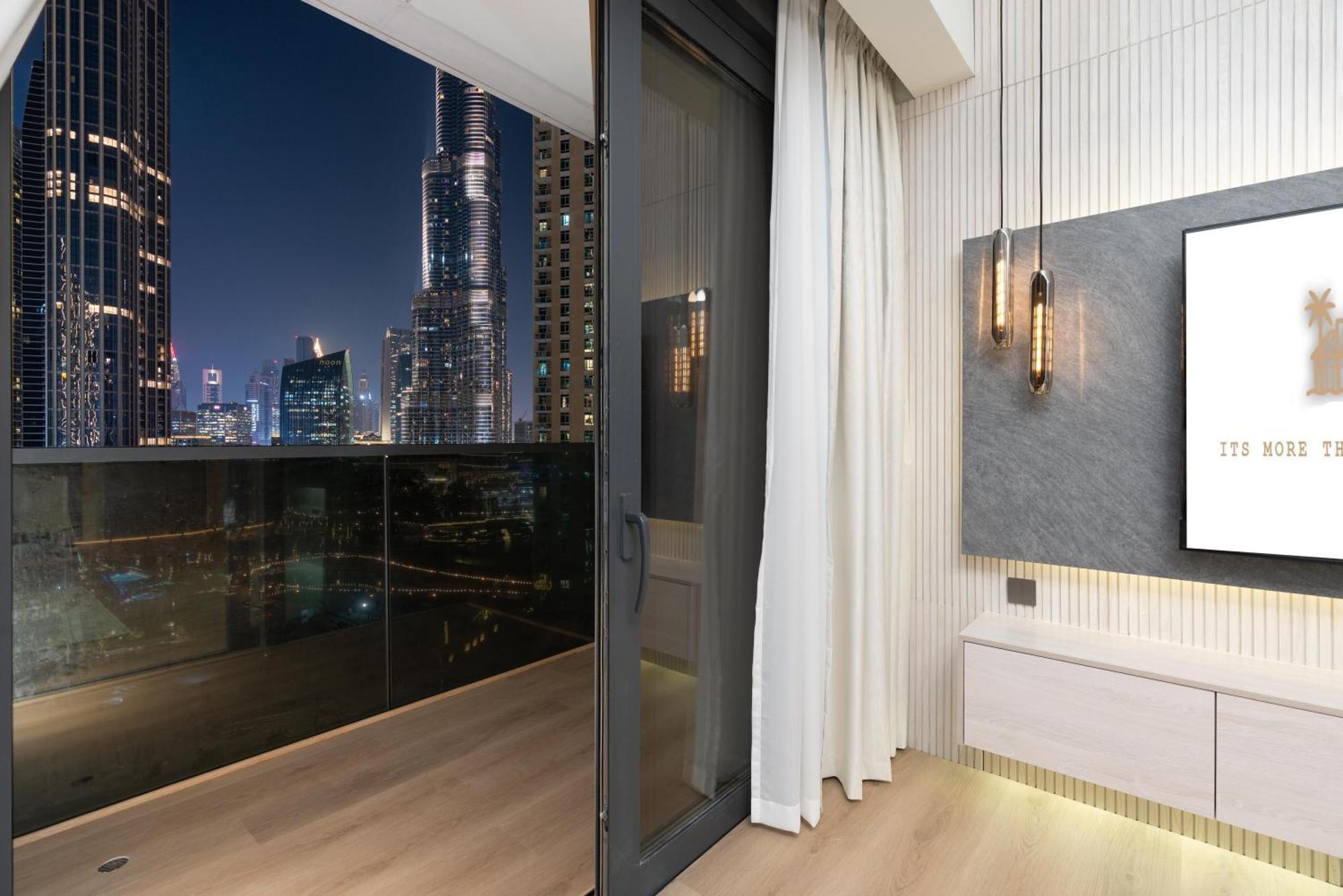 Burj Khalifa View Apartment *